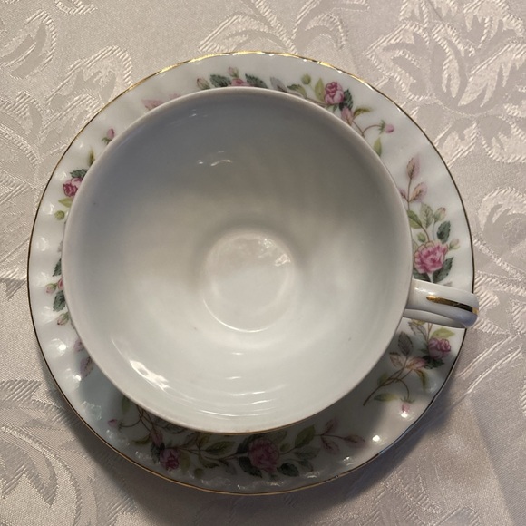 CREATIVE porcelain cup/saucer from Japan with pink roses, green leaves $25 - Picture 6 of 8
